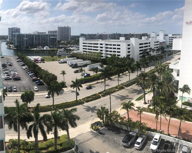 Foto del edificio - 3725 S Ocean Dr 1025 Hollywood Fl 33019