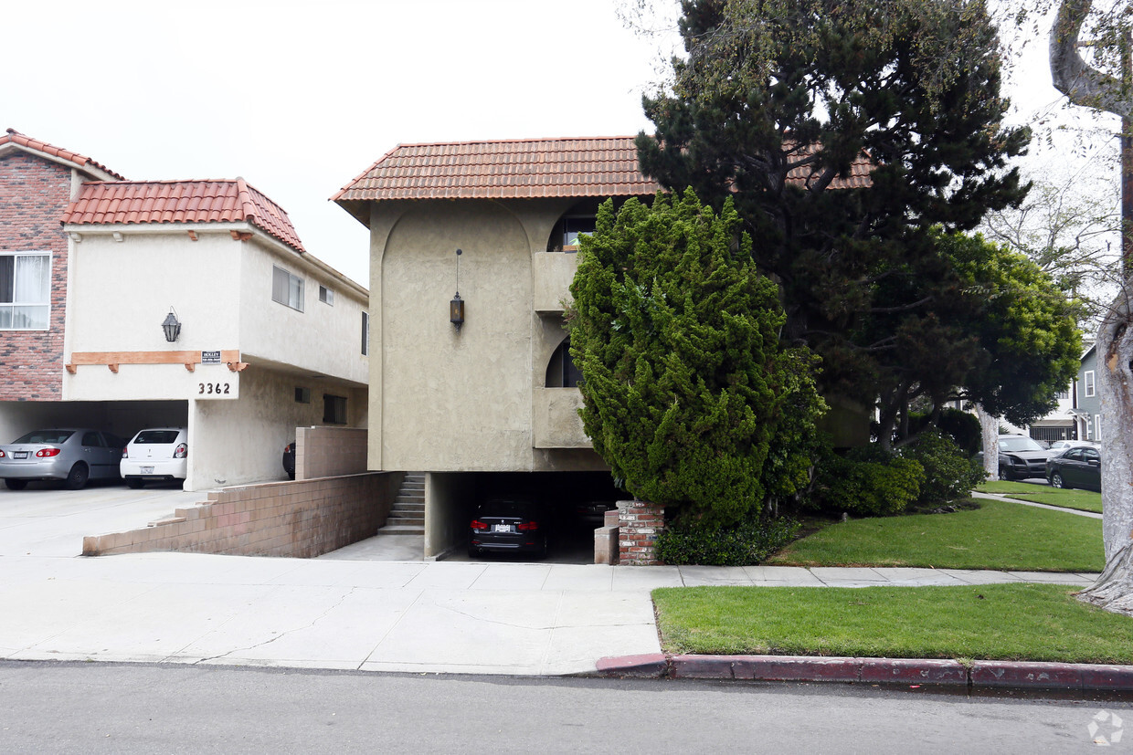 Building Photo - 10555 Woodbine St