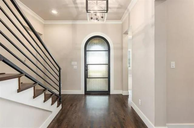Building Photo - 921 Vintners Ct