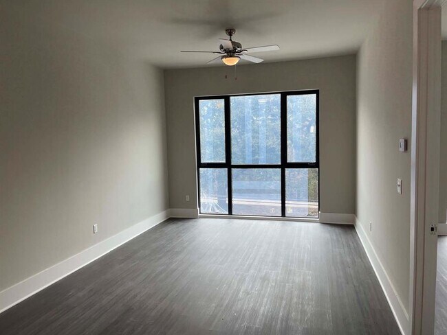 Foto del edificio - 2727 Houston Ave