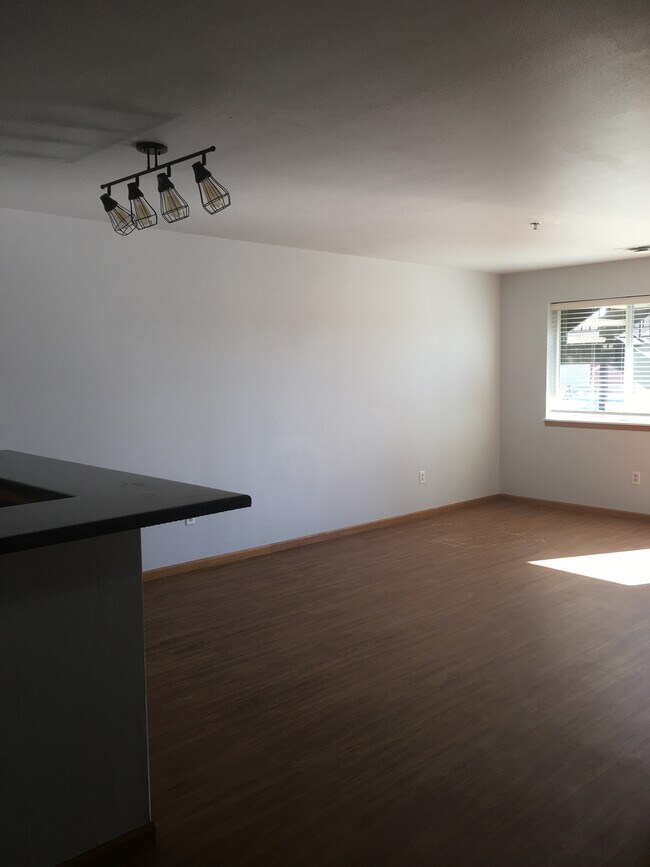 Sala de estar - 810 E Laramie St