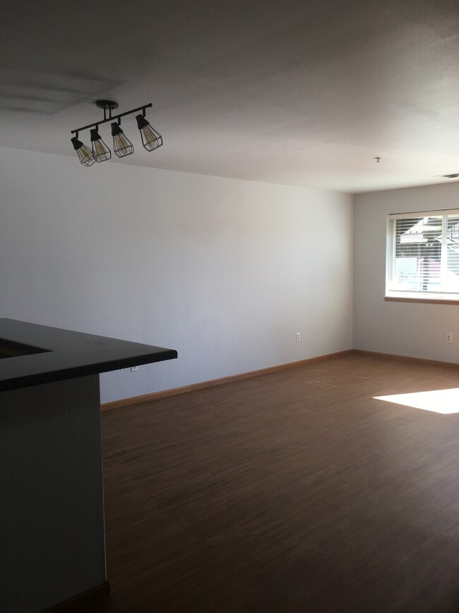 Living Room - 810 E Laramie St