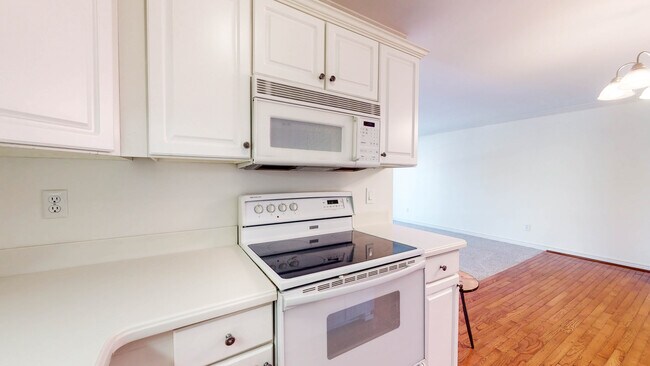 Foto del edificio - 444 Chester St