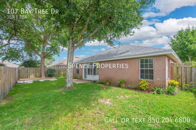 Foto del edificio - 107 Bay Tree Dr