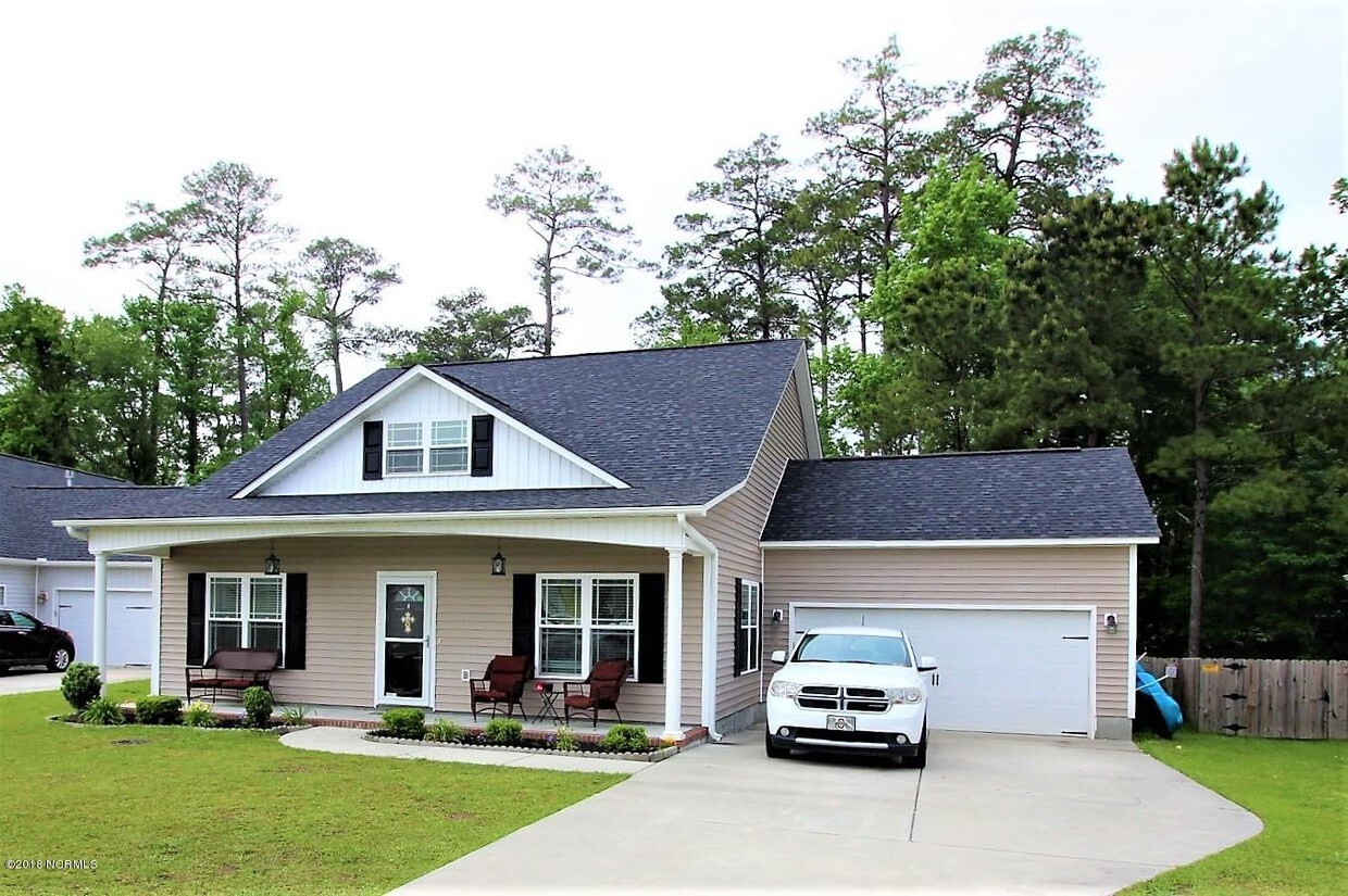 Primary Photo - 220 Station House Rd