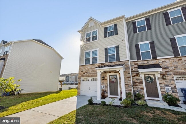 Building Photo - 2301 Lamington Ct