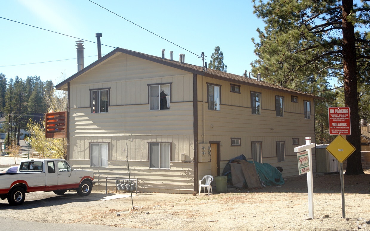 Building Photo - 40642 Beaver Ln