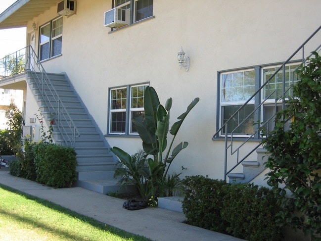 Building Photo - 4975 Kester Ave