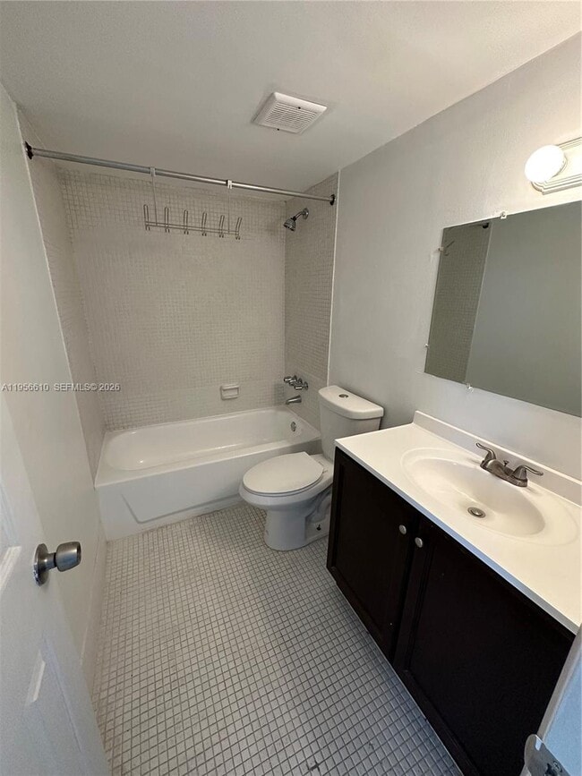 Building Photo - 486 NW 165th St