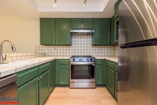 Foto del edificio - Live Oak Townhouse | Desirable Location