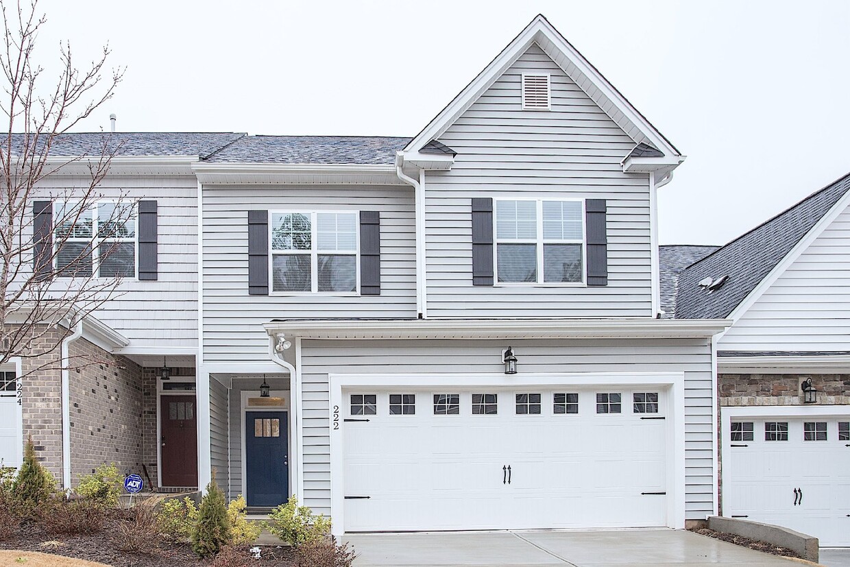 Primary Photo - Like New 2 Story Townhome in Durham!