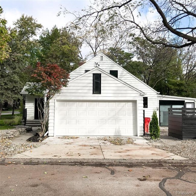 Building Photo - 30706 Everett St