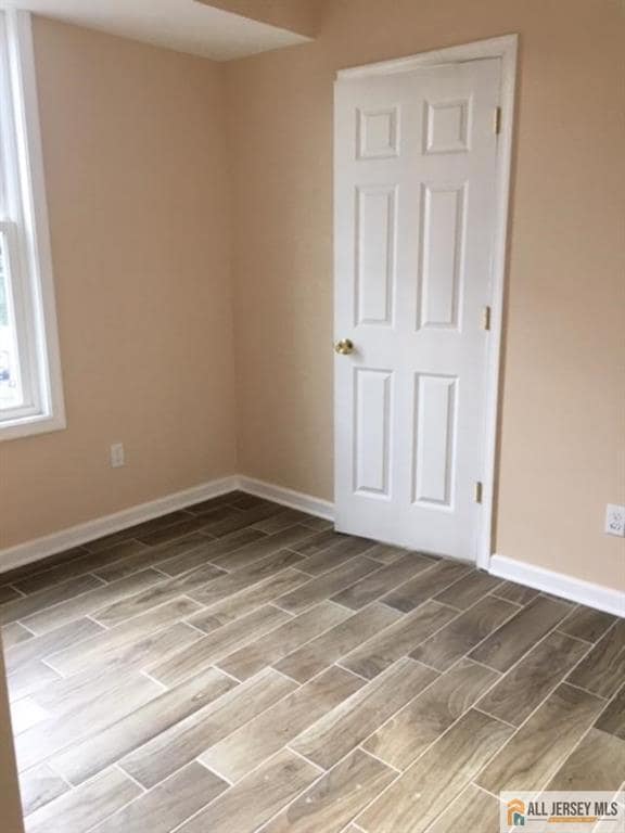 Foto del edificio - 250 Somerset St