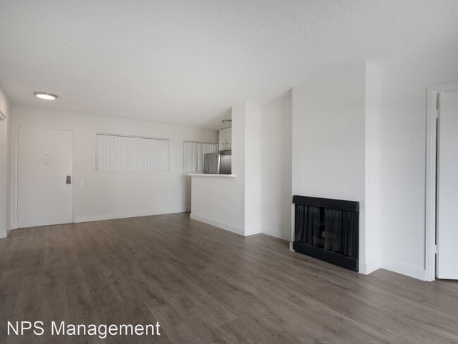 Building Photo - 2 br, 2 bath Apartment - 110 Hurricane St ...