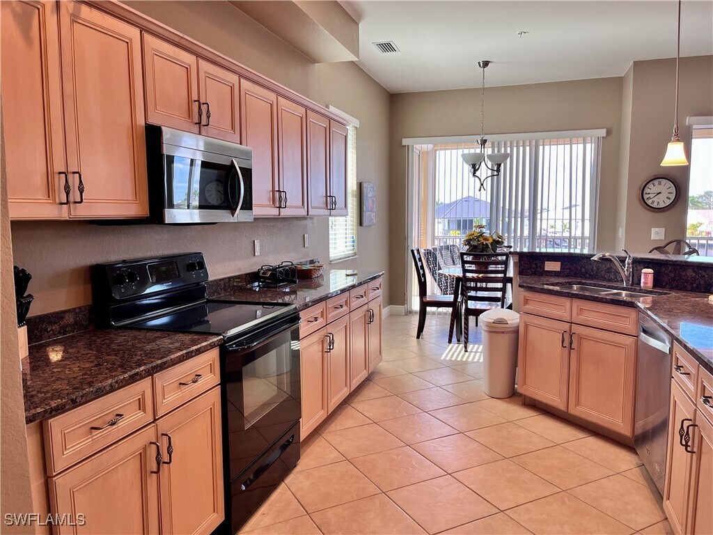 Building Photo - 190 Shadroe Cove Cir