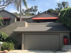 Building Photo - 447 Scenic Dr