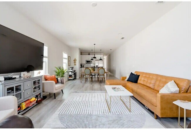 Foto del edificio - 815 7th Ave S