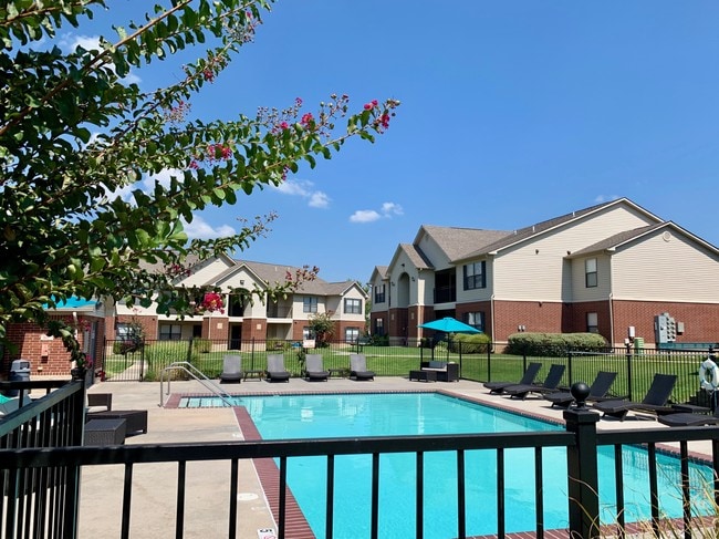 Pool - CrownRidge Apartments