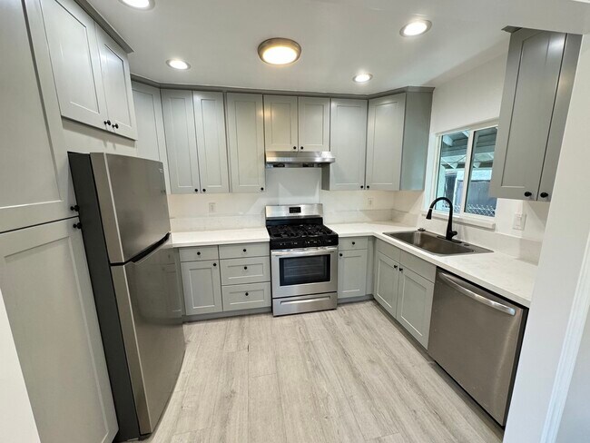 Foto del edificio - 3031 Langford Pl