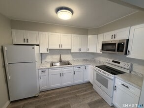 Building Photo - 330 Blake St