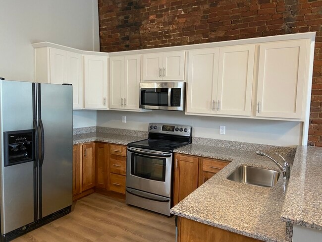 kitchen - 111 S Spring St