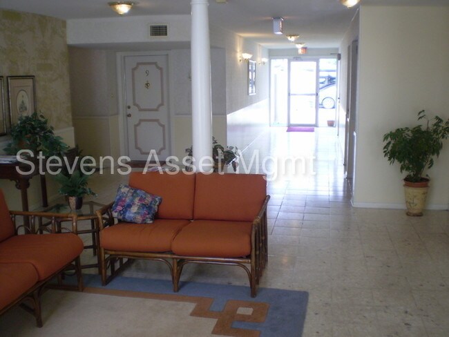 Building Photo - **ADORABLE 1/1 CONDO FAIRFIELD OAKS*