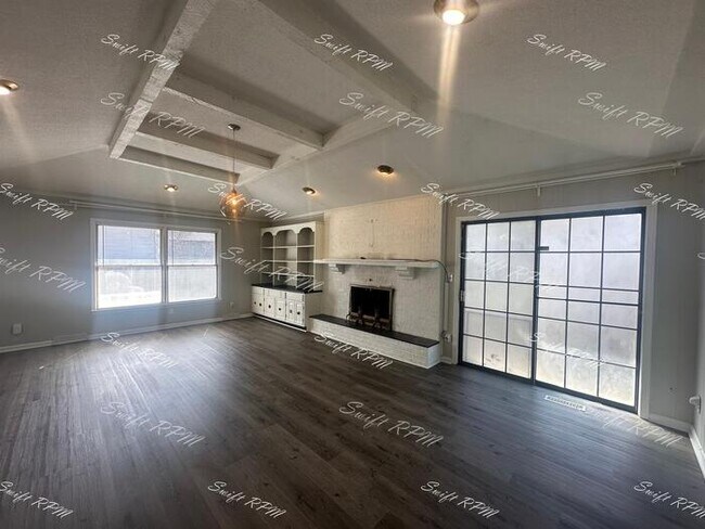 Building Photo - 514 Forest Ave