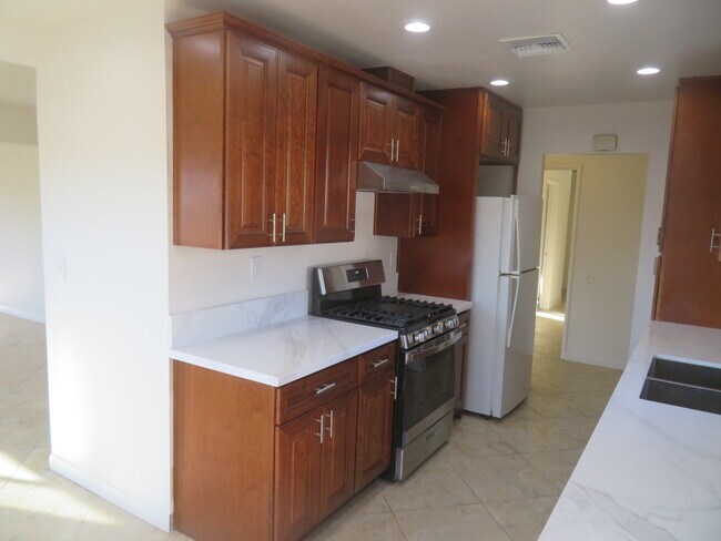 Building Photo - 13730 Tobiasson Rd