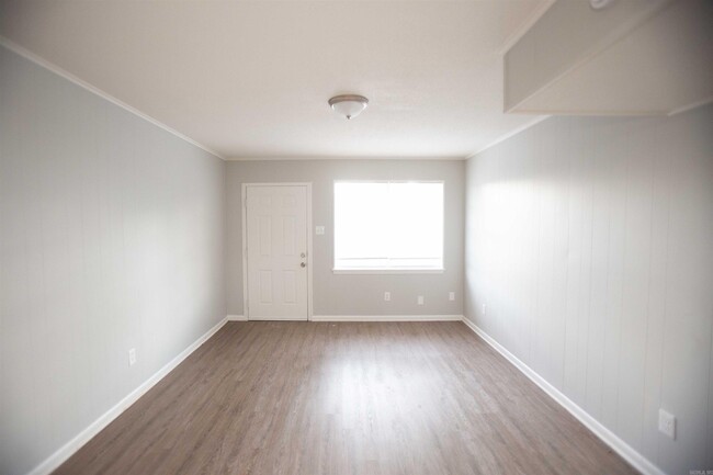 Building Photo - 3017 Parkway Dr
