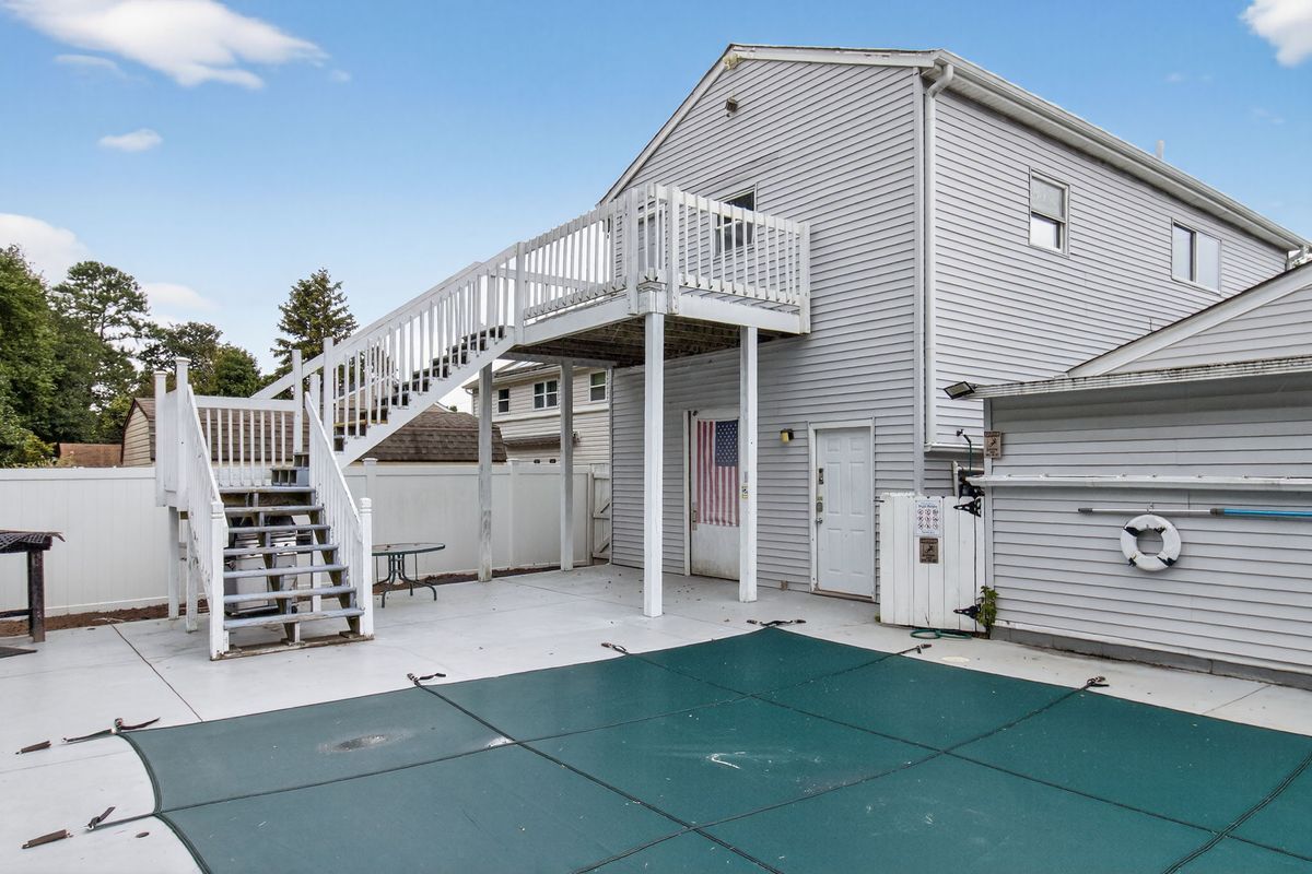 Foto principal - 837 Romney Ln