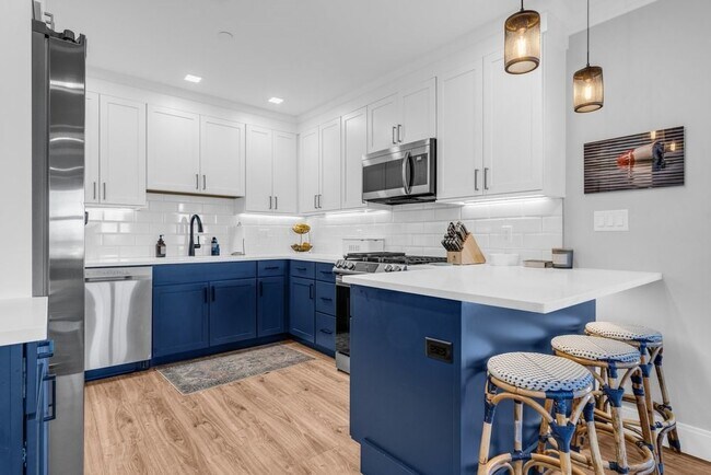 Foto del edificio - 1721 Centre St