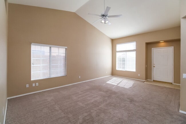 Building Photo - 1370 W Gary Dr