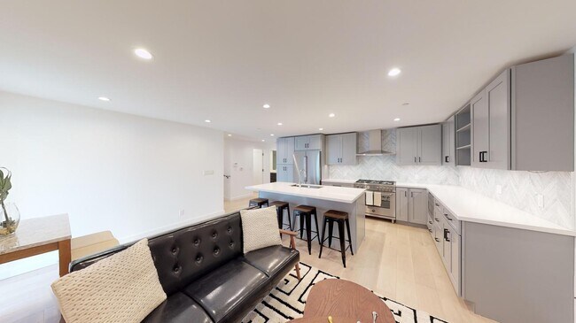 Foto del edificio - 398 Lansdale Ave