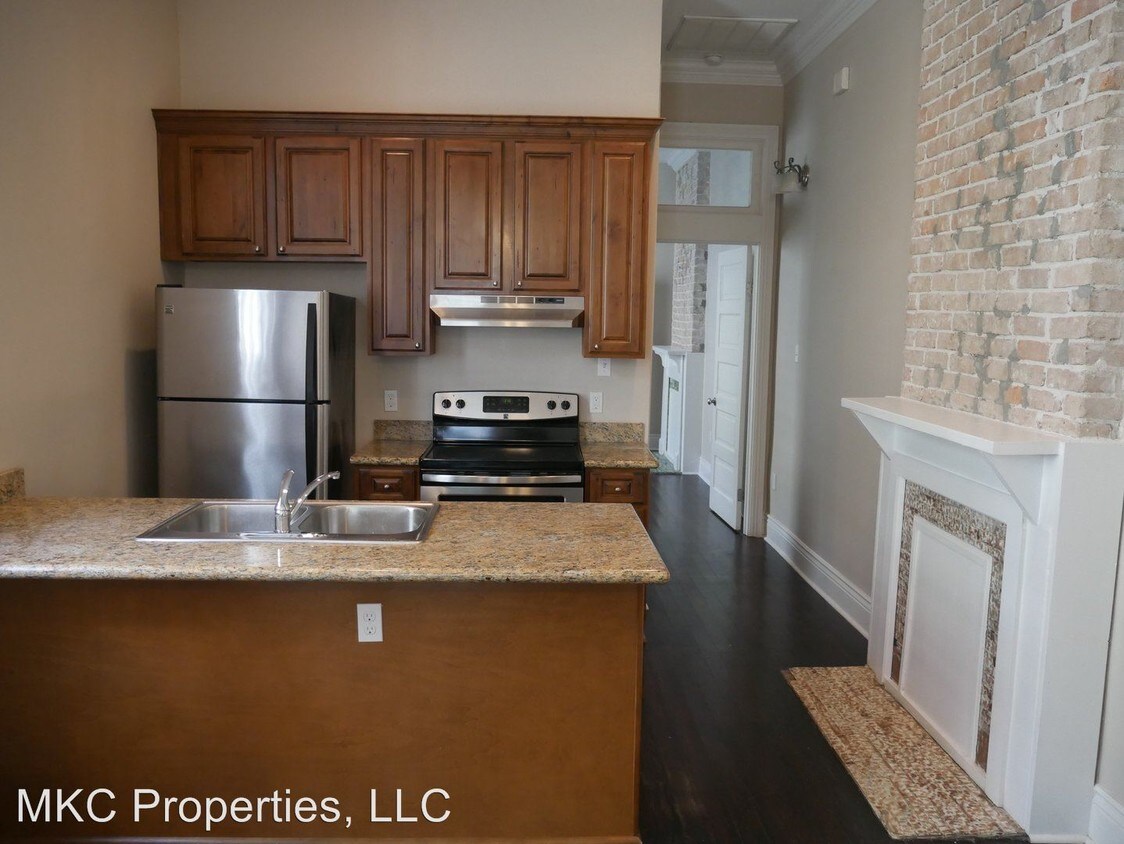 3216 Bienville St, New Orleans, LA 70119 Condo for Rent in New