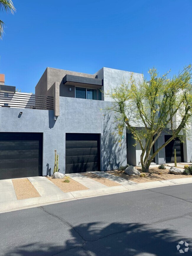 Palermo Apartments for Rent with Extra Storage Palm Springs, CA 1