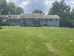 Building Photo - 201 Farlow Dr