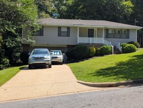 Building Photo - 251 N Cedarbrook Dr