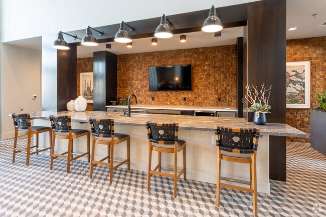 Clubhouse - Lenox SoCo