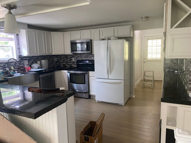 Foto del edificio - 815 W Rodney Dr