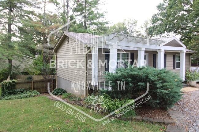 Building Photo - 1400 Mt Vista Dr