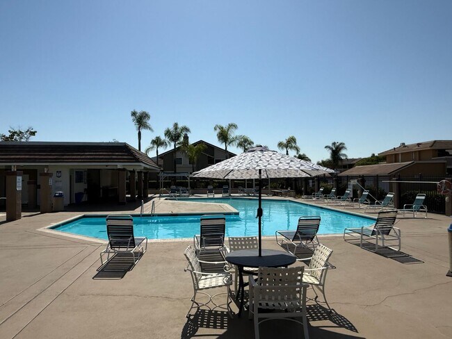 Foto del edificio - Stunning Townhome with Fabulous Community ...