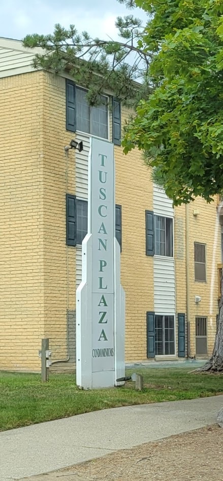 Building Photo - 45260 Keding St