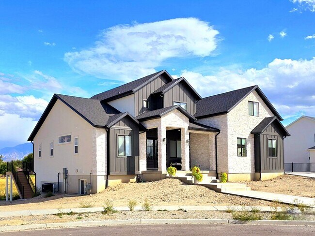 Building Photo - 779 S 450 E