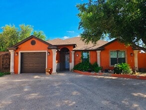 Building Photo - 233 Rancho Viejo Dr