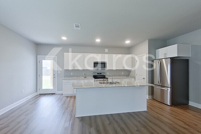 Foto del edificio - 22851 Monterey Ave