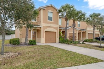 Building Photo - 2545 Revolution St