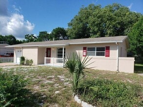 Building Photo - 2367 Lake Helen Osteen Rd