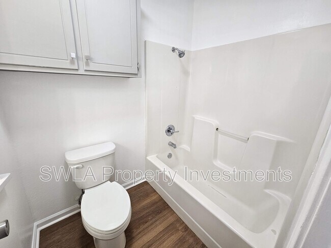 Foto del edificio - 1748 S Tallowood Dr