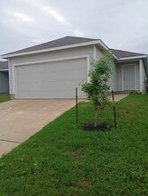 Building Photo - 7218 Duck Pond