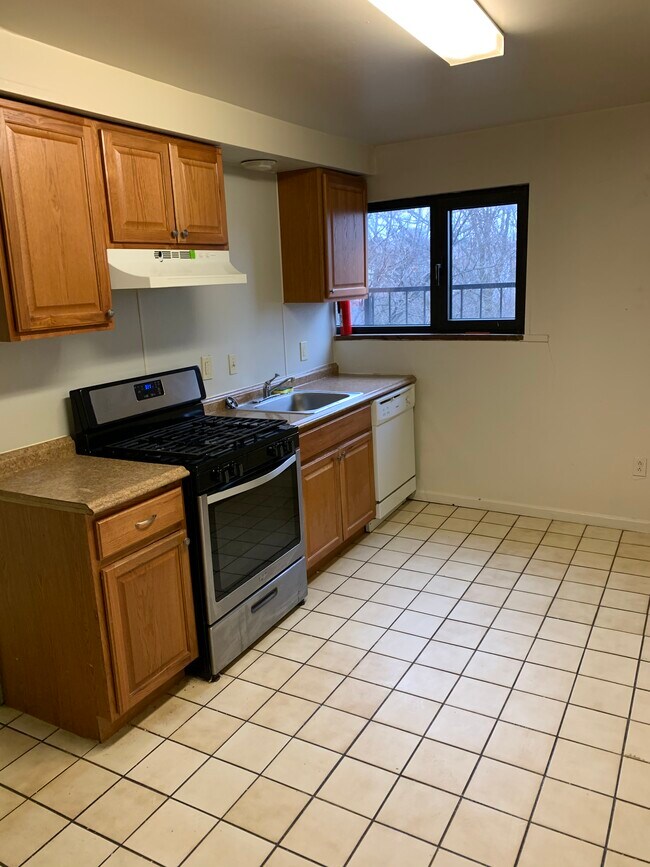 Foto del edificio - 260 Watson Blvd